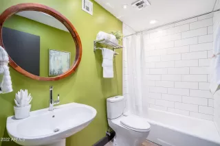 Photo #4: 6356982 Listing