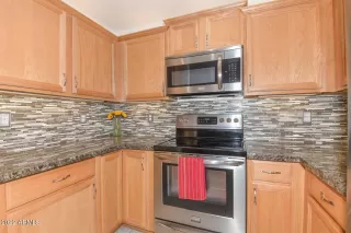 Photo #4: 6357039 Listing