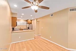 Photo #6: 6357088 Listing 