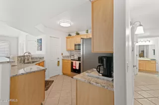 Photo #6: 6357150 Listing