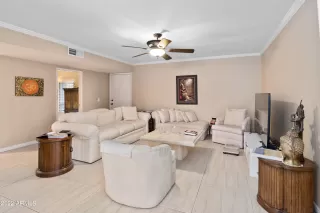 Photo #3: 6357153 Listing