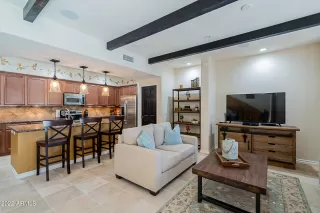 Photo #3: 6357378 Listing