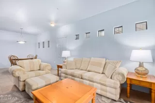 Photo #5: 6357381 Listing