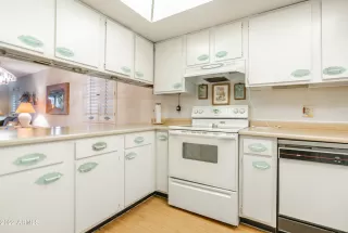 Photo #3: 6357430 Listing 