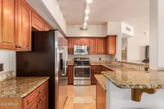 Photo #3: 6357786 Listing