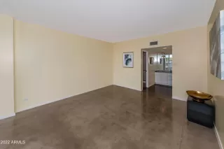 Photo #6: 6357808 Listing