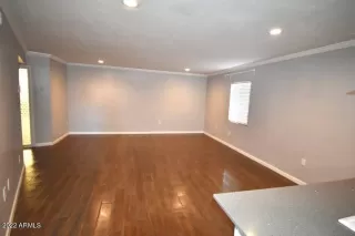 Photo #6: 6357958 Listing