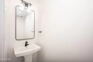 Photo #5: 6357974 Listing 