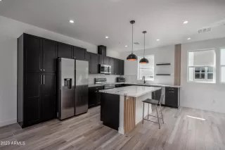 Photo #6: 6357974 Listing 