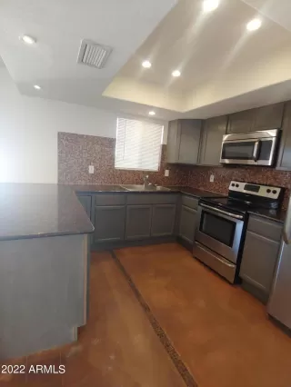 Photo #1: 6358064 Listing