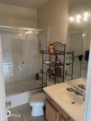 Photo #6: 6358136 Listing 