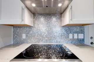 Photo #5: 6358192 Listing 