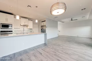 Photo #6: 6358192 Listing 