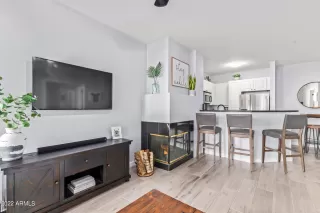 Photo #3: 6358219 Listing