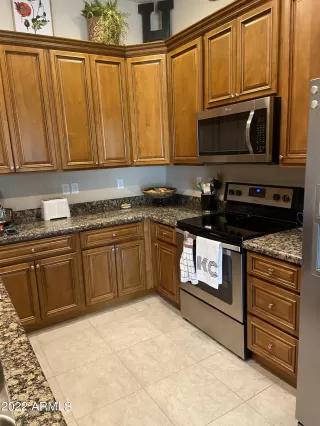 Photo #6: 6358350 Listing