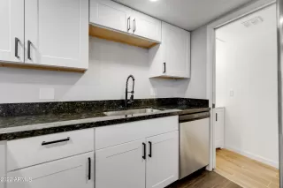 Photo #4: 6358475 Listing 