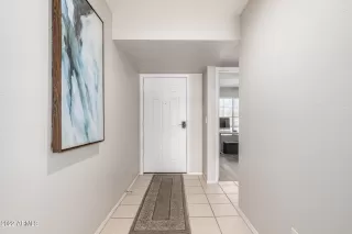 Photo #6: 6358516 Listing