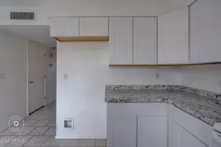 Photo #6: 6358797 Listing 