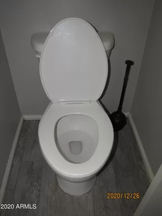 Photo #5: 6358920 Listing