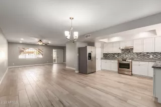 Photo #5: 6358949 Listing 