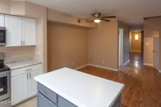 Photo #6: 6359125 Listing