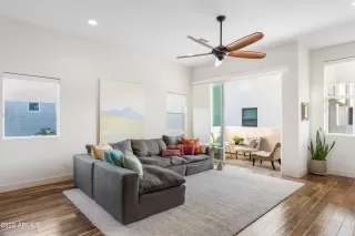 Photo #2: 6359145 Listing 