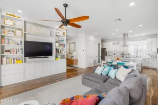 Photo #3: 6359145 Listing 