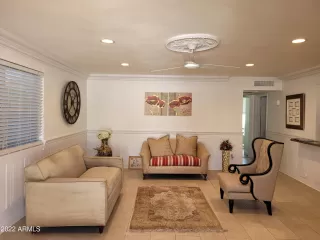 Photo #3: 6359379 Listing