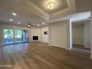 Photo #5: 6359381 Listing