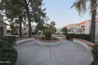 Photo #5: 6359385 Listing