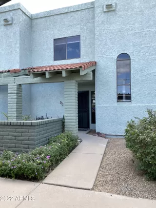 Photo #5: 6359430 Listing