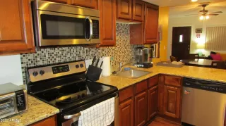 Photo #2: 6359537 Listing