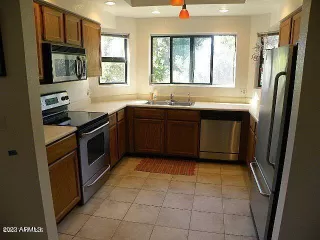 Photo #4: 6359564 Listing