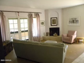 Photo #5: 6359564 Listing