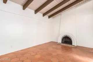 Photo #5: 6359714 Listing