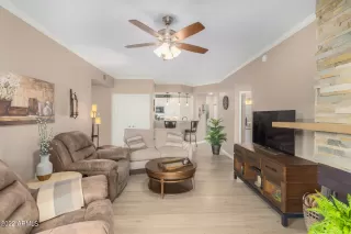 Photo #4: 6359831 Listing