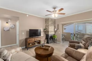 Photo #6: 6359831 Listing