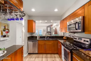 Photo #2: 6359853 Listing