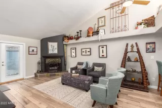 Photo #3: 6359853 Listing