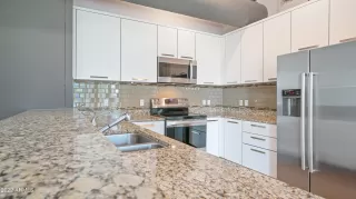 Photo #5: 6359944 Listing 