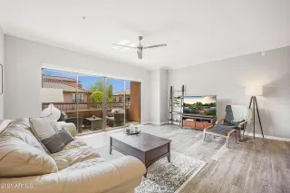 Photo #6: 6360017 Listing