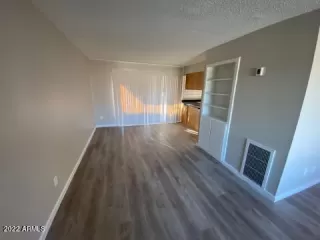 Photo #4: 6360043 Listing 