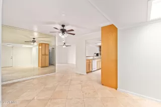 Photo #6: 6360206 Listing