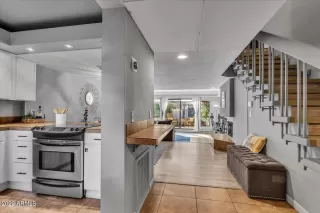 Photo #3: 6360297 Listing 