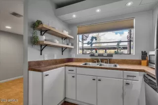 Photo #5: 6360297 Listing 