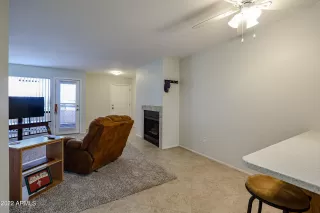 Photo #6: 6360451 Listing 