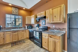 Photo #1: 6360645 Listing 