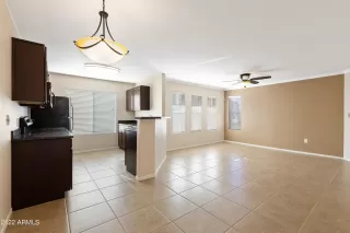 Photo #5: 6360715 Listing