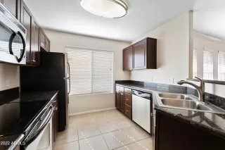 Photo #6: 6360715 Listing