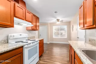 Photo #4: 6360813 Listing